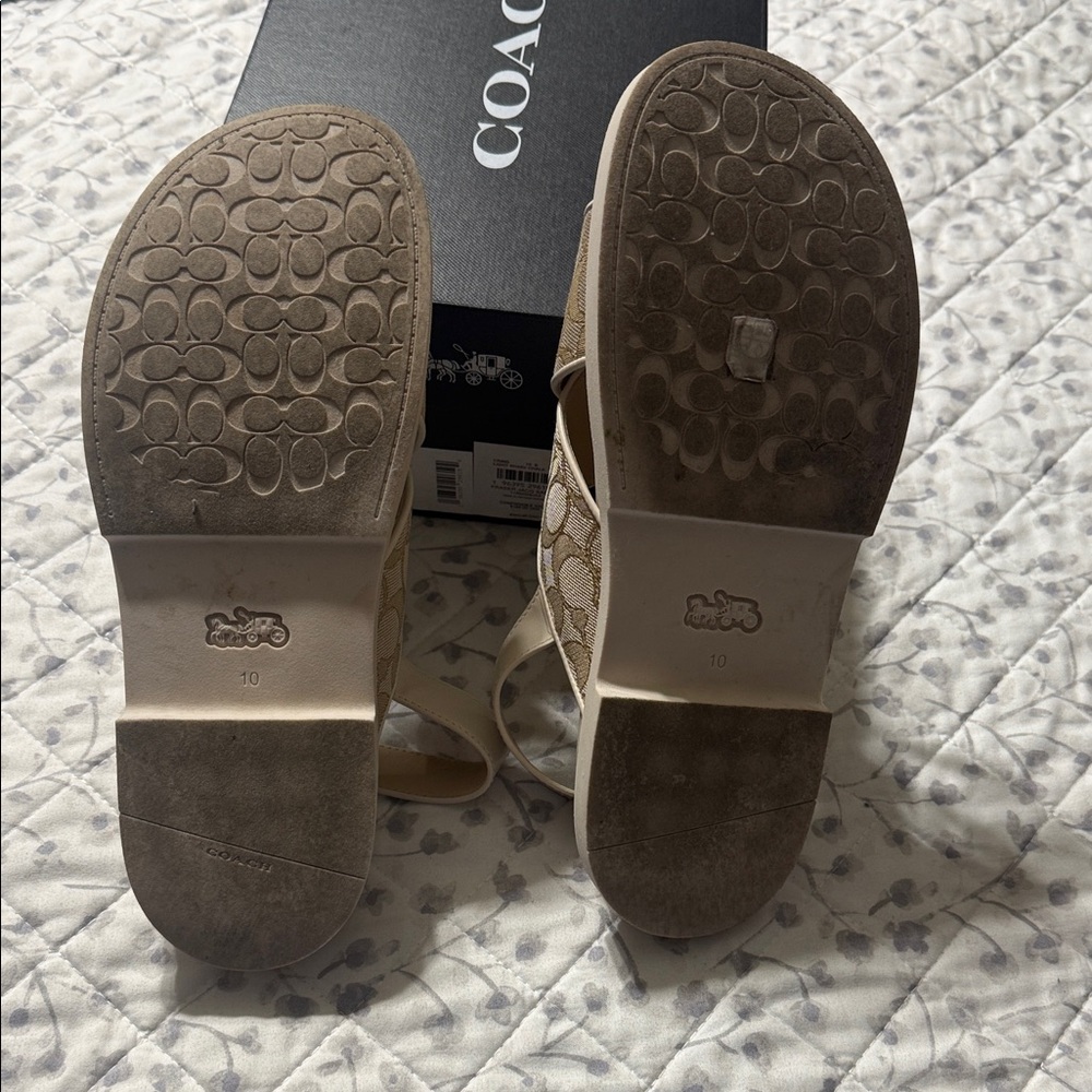 Coach Women's Cream and Tan Fraser Jacq Sandals 10 - Picture 6 of 8